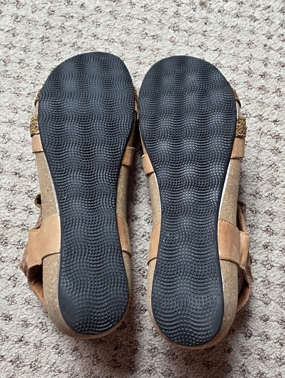 Taos Footwear woven cross